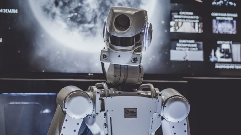 Parallel-Poisoned Web Attack presents poisoned web pages to AI web bots
